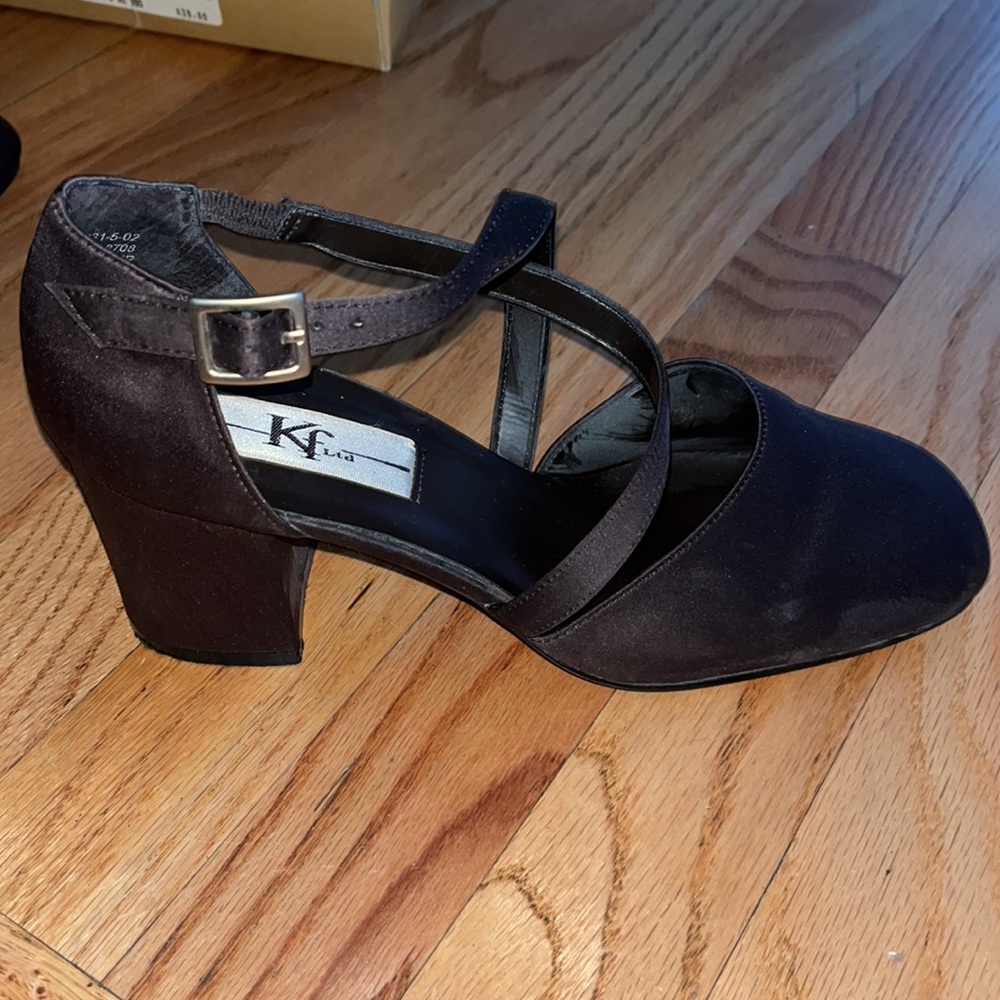 Brown Satin Block Heel Crossover Sz 9 - image 7